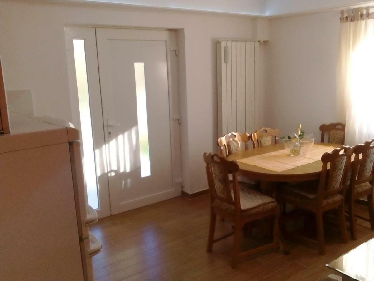 Jan 1 Apartment Pula Bagian luar foto